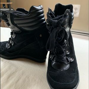 New guess sneakers Leather made uppers 8 1/2 m